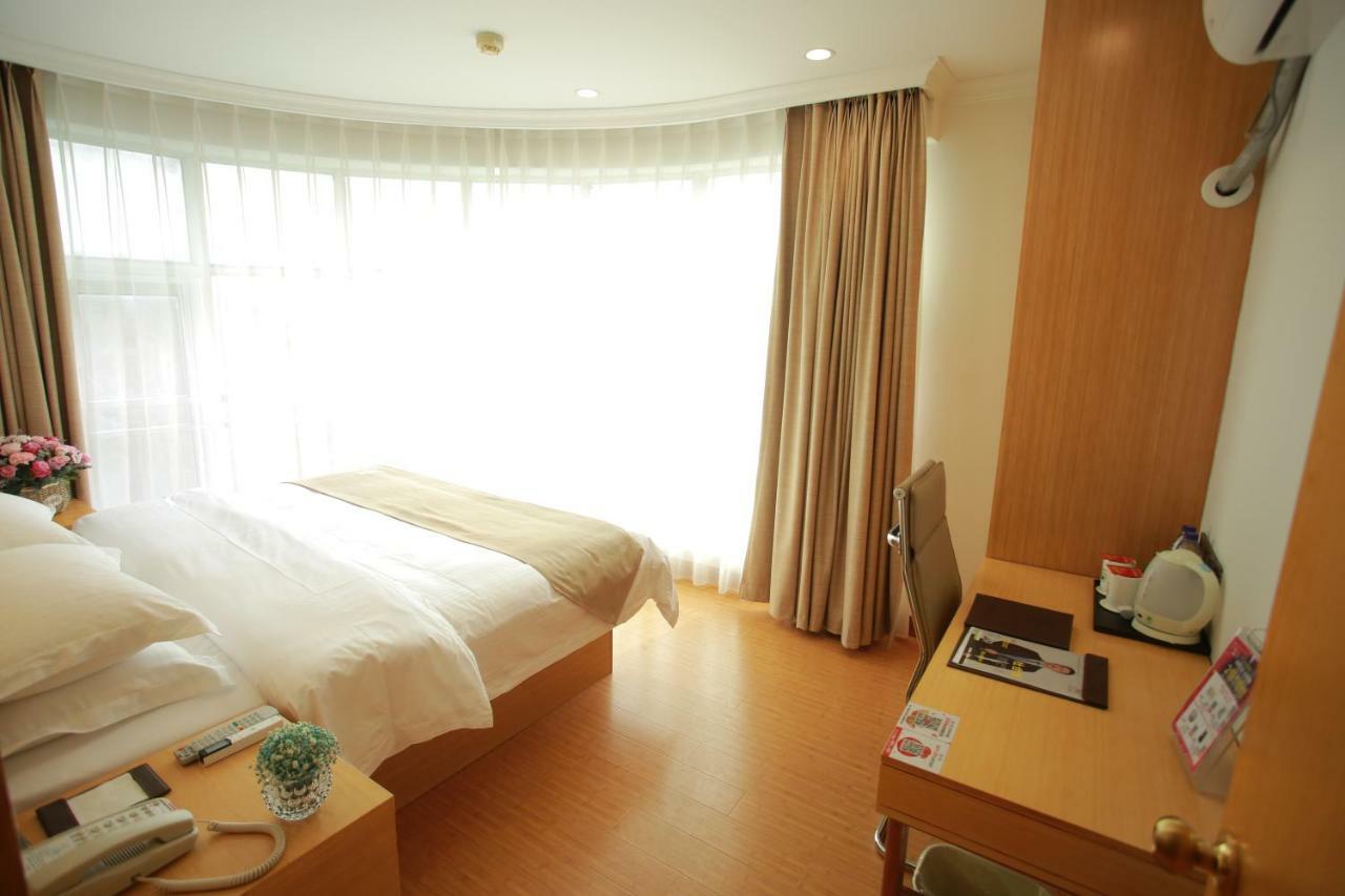 Greentree Inn Shanghai Hongqiao Airport Apartment Hotel Екстериор снимка